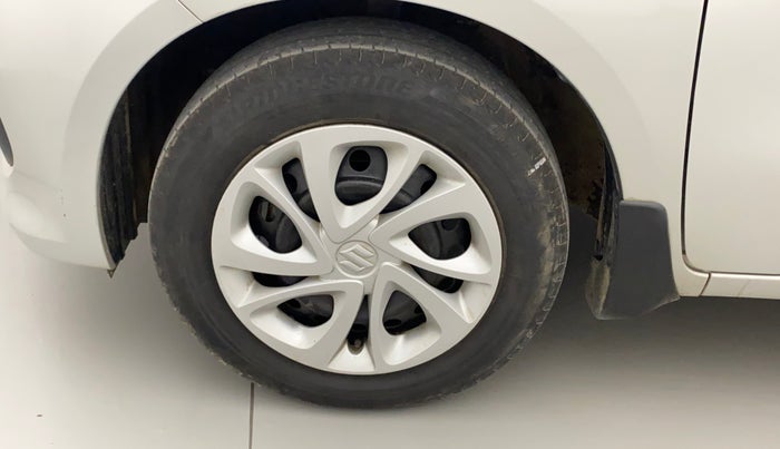 2021 Maruti Celerio ZXI AMT, Petrol, Automatic, 48,061 km, Left front tyre - Minor crack