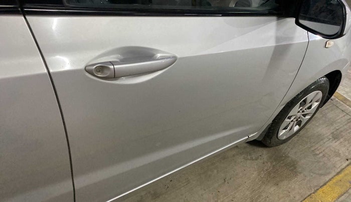 2017 Hyundai Xcent E+, Petrol, Manual, 17,771 km, Driver-side door - Slightly dented