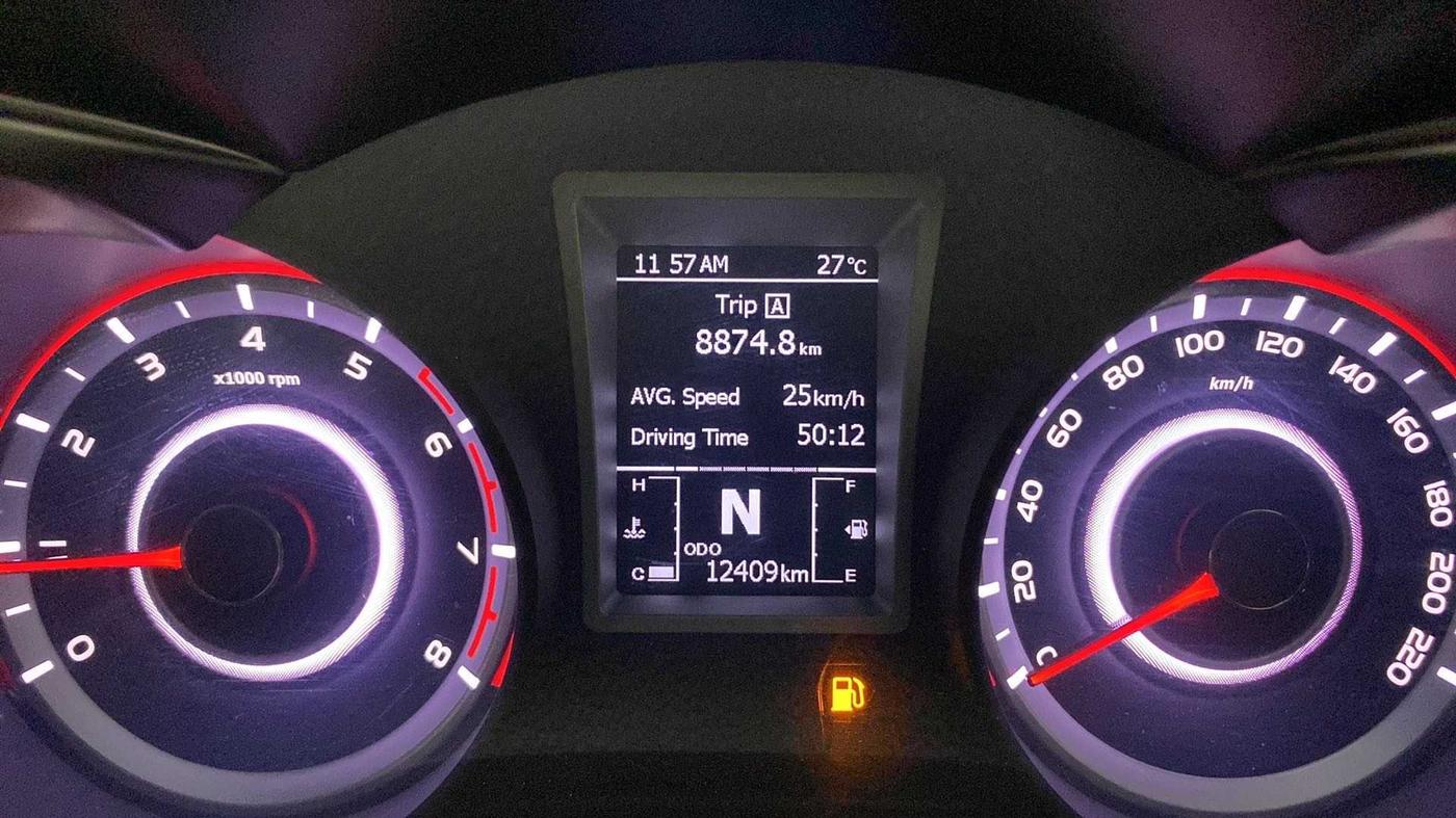 2021 Mahindra XUV300 W8 1.2 PETROL, Petrol, Manual, 12,315 km, Odometer Image