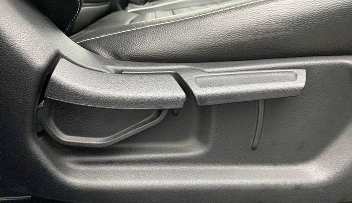 2021 Hyundai VENUE SX PLUS 1.0 TURBO DCT, Petrol, Automatic, 12,281 km, Driver Side Adjustment Panel