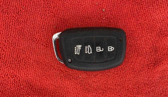 2021 Hyundai VENUE SX PLUS 1.0 TURBO DCT, Petrol, Automatic, 12,281 km, Key Close Up