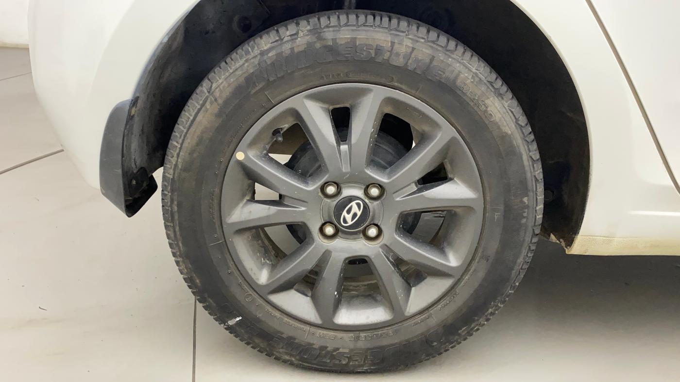 2019 Hyundai Elite i20 SPORTZ PLUS  1.2 CVT, Petrol, Automatic, 26,082 km, Right Rear Wheel