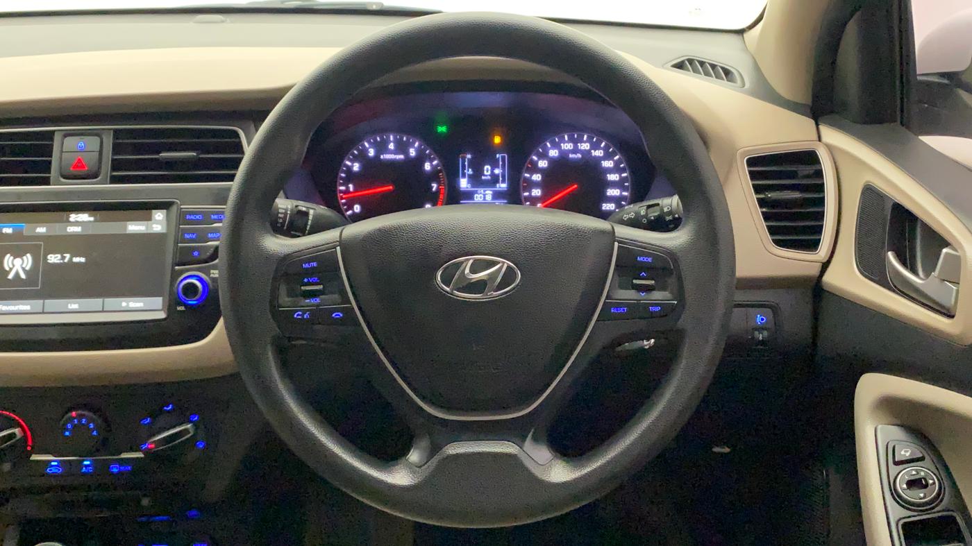 2019 Hyundai Elite i20 SPORTZ PLUS  1.2 CVT, Petrol, Automatic, 26,082 km, Steering Wheel Close Up