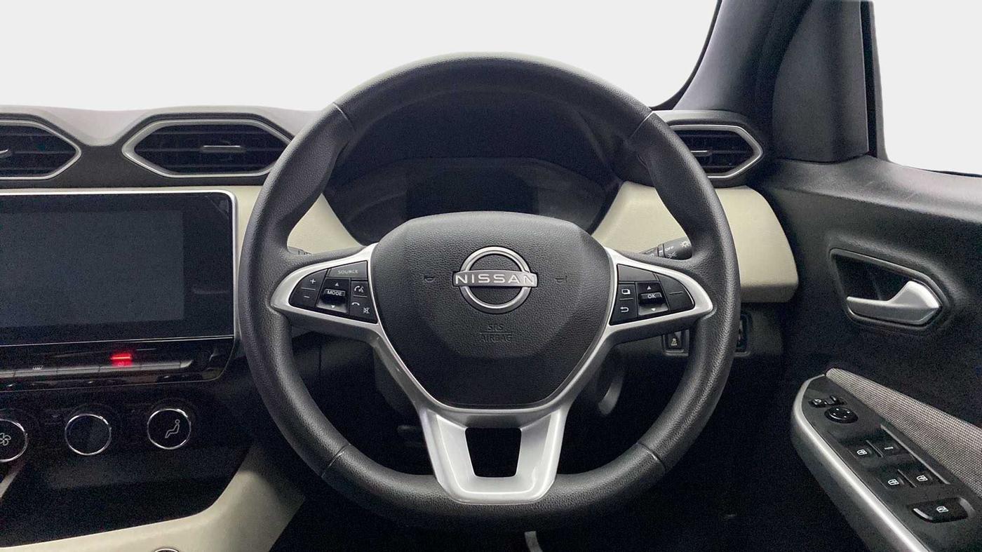 2021 Nissan MAGNITE XV TURBO CVT, Petrol, Automatic, 3,274 km, Steering Wheel Close Up