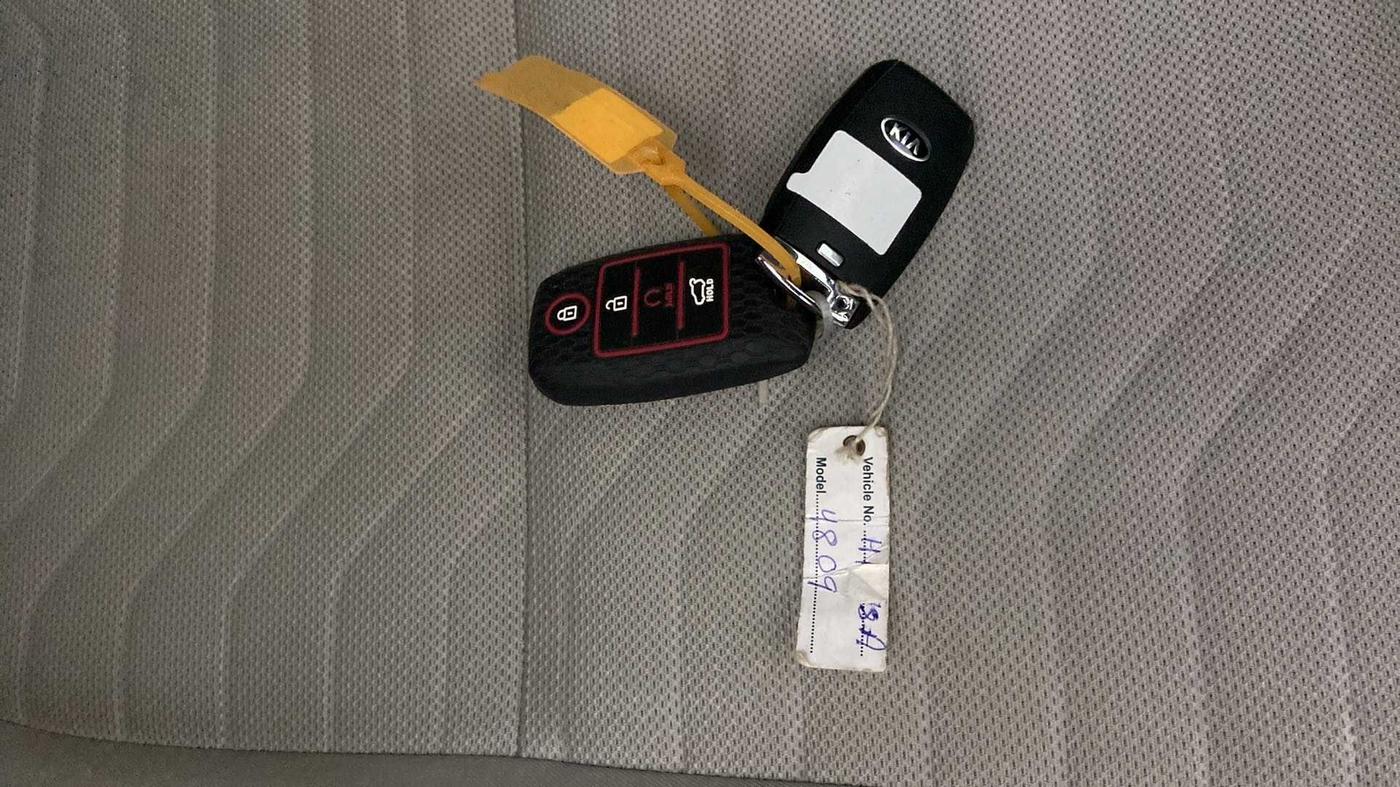 2021 KIA SONET HTX 1.0 IMT, Petrol, Manual, 22,016 km, Key Close Up