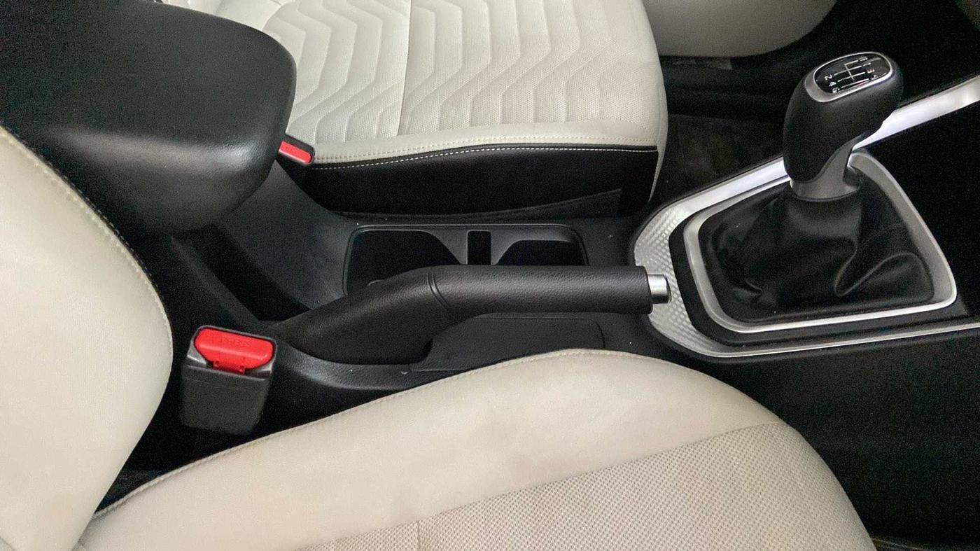 2021 KIA SONET HTX 1.0 IMT, Petrol, Manual, 22,016 km, Gear Lever