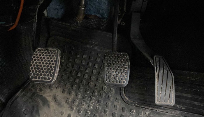 2019 Maruti Alto LXI, Petrol, Manual, 15,743 km, Pedals