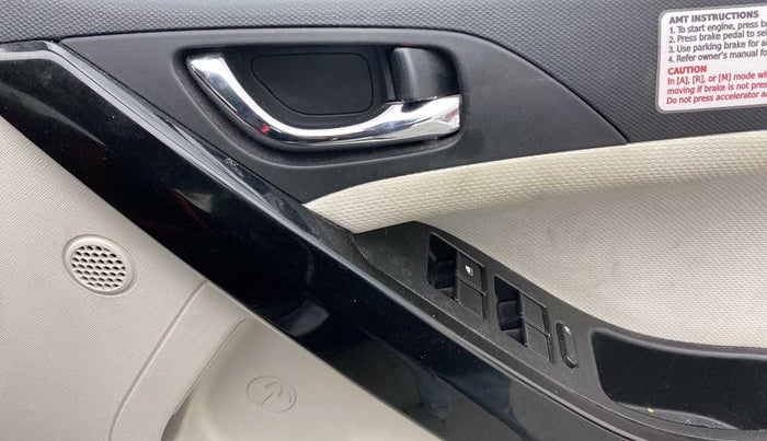 2021 Tata NEXON XZA PLUS (O) PETROL, Petrol, Automatic, 23,893 km, Driver Side Door Panels Control