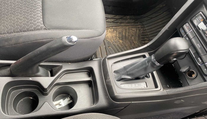 2020 Maruti Vitara Brezza ZXI PLUS AT SHVS, Petrol, Automatic, 39,384 km, Gear Lever