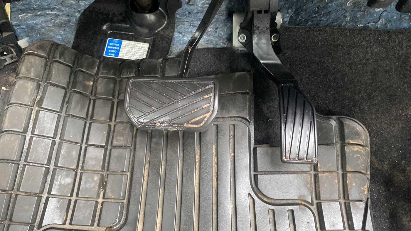 2020 Maruti Vitara Brezza ZXI PLUS AT SHVS, Petrol, Automatic, 39,384 km, Pedals