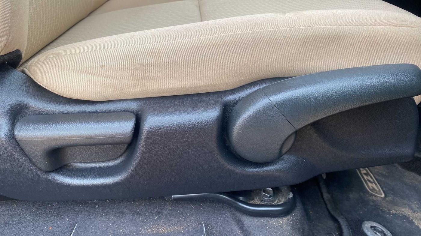 2021 Honda Jazz 1.2L I-VTEC V CVT, Petrol, Automatic, 5,141 km, Driver Side Adjustment Panel