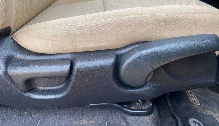 2021 Honda Jazz 1.2L I-VTEC V CVT, Petrol, Automatic, 5,141 km, Driver Side Adjustment Panel