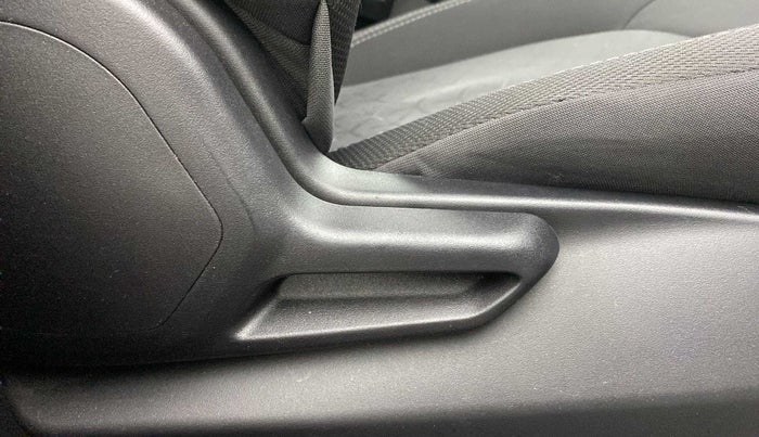 2023 Tata NEXON XMA SUNROOF PETROL, Petrol, Automatic, 5,856 km, Driver Side Adjustment Panel