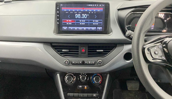 2023 Tata NEXON XMA SUNROOF PETROL, Petrol, Automatic, 5,856 km, Air Conditioner