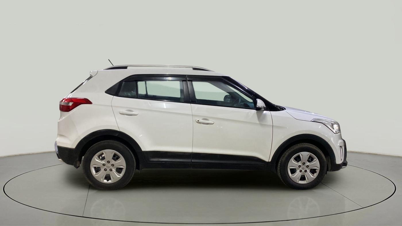 2017 Hyundai Creta E PLUS 1.6 PETROL, Petrol, Manual, 37,301 km, Right Side View
