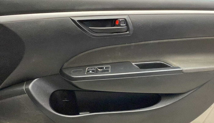 2015 Maruti Swift LXI (O), Petrol, Manual, 41,724 km, Driver Side Door Panels Control