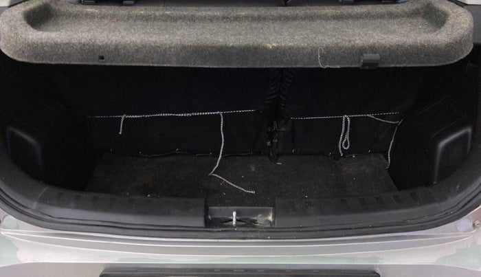 2015 Maruti Swift LXI (O), Petrol, Manual, 41,724 km, Boot Inside