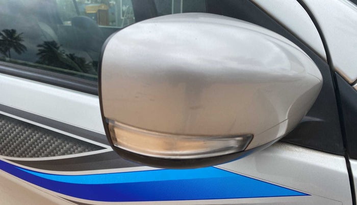 2016 Maruti Celerio ZXI AMT, Petrol, Automatic, 51,729 km, Right rear-view mirror - Mirror motor not working