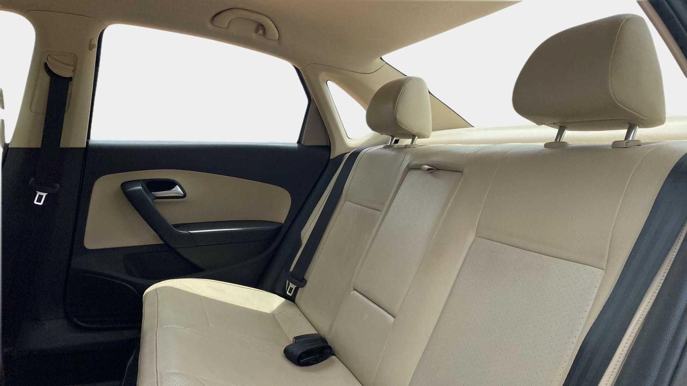 2019 Volkswagen Vento HIGHLINE PLUS 1.2 AT 16 ALLOY, Petrol, Automatic, 41,272 km, Right Side Rear Door Cabin