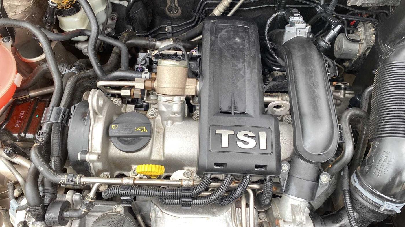 2019 Volkswagen Vento HIGHLINE PLUS 1.2 AT 16 ALLOY, Petrol, Automatic, 41,272 km, Open Bonet