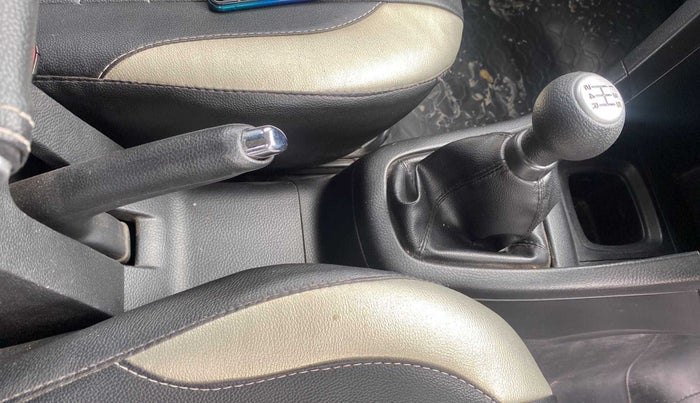 2016 Maruti Swift VXI, Petrol, Manual, 52,736 km, Gear Lever