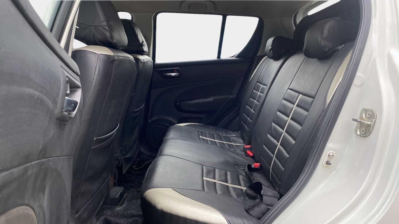 2016 Maruti Swift VXI, Petrol, Manual, 52,736 km, Right Side Rear Door Cabin