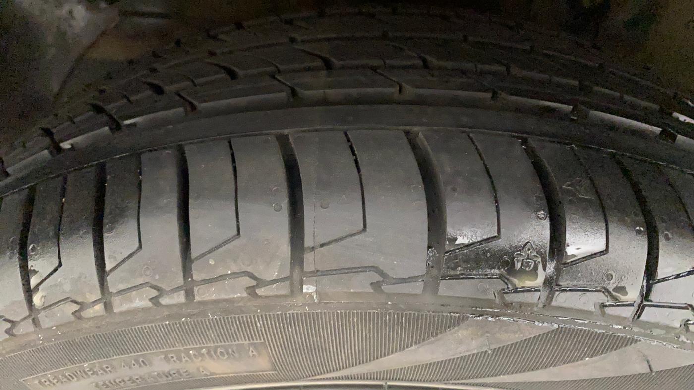 2019 Hyundai Elite i20 ASTA (O) CVT, Petrol, Automatic, 45,990 km, Right Rear Tyre Tread