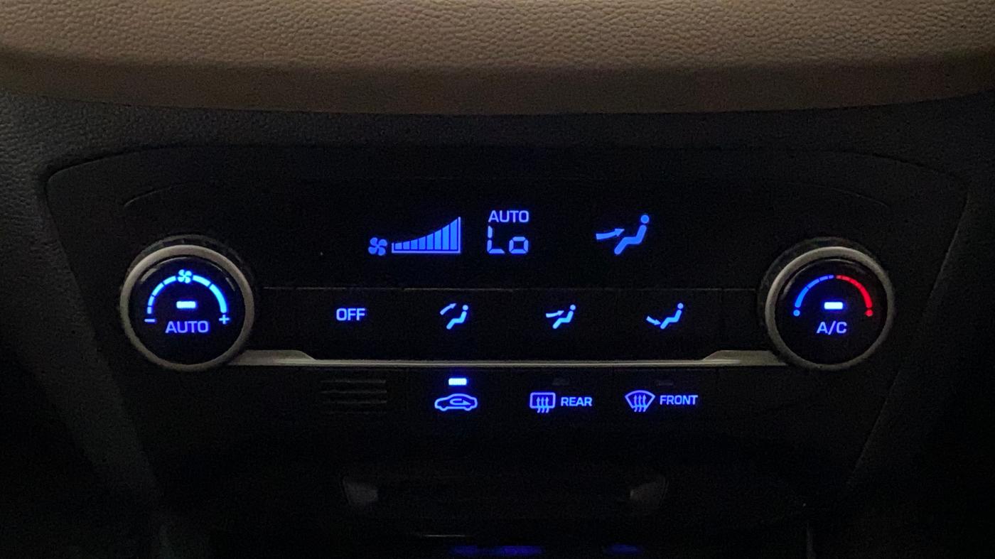 2019 Hyundai Elite i20 ASTA (O) CVT, Petrol, Automatic, 45,990 km, Automatic Climate Control
