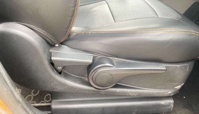 2017 Tata Tiago XZA PETROL, Petrol, Automatic, 54,430 km, Driver Side Adjustment Panel