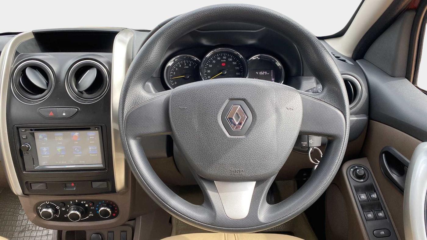 2016 Renault Duster 110 PS RXL 4X2 AMT, Diesel, Automatic, 41,022 km, Steering Wheel Close Up