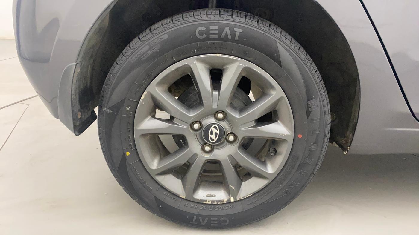 2020 Hyundai Elite i20 SPORTZ PLUS 1.2, Petrol, Manual, 40,065 km, Right Rear Wheel
