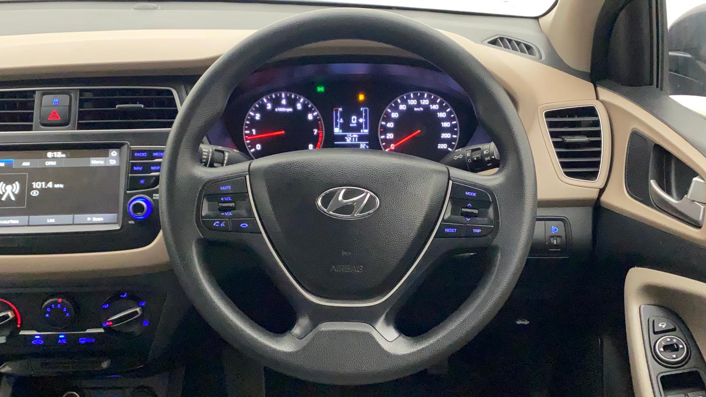 2020 Hyundai Elite i20 SPORTZ PLUS 1.2, Petrol, Manual, 40,065 km, Steering Wheel Close Up