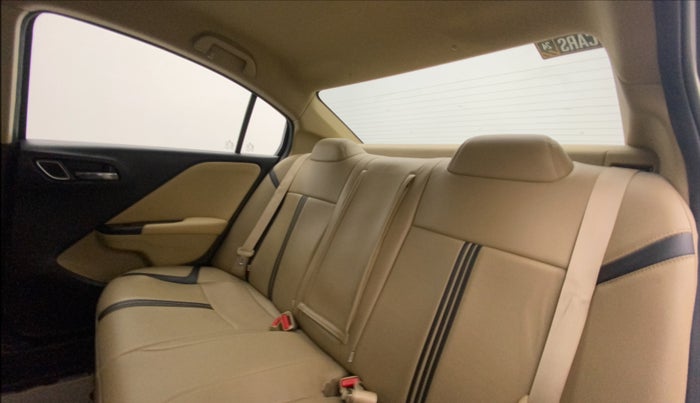 2018 Honda City 1.5L I-VTEC V MT, Petrol, Manual, 43,634 km, Right Side Rear Door Cabin