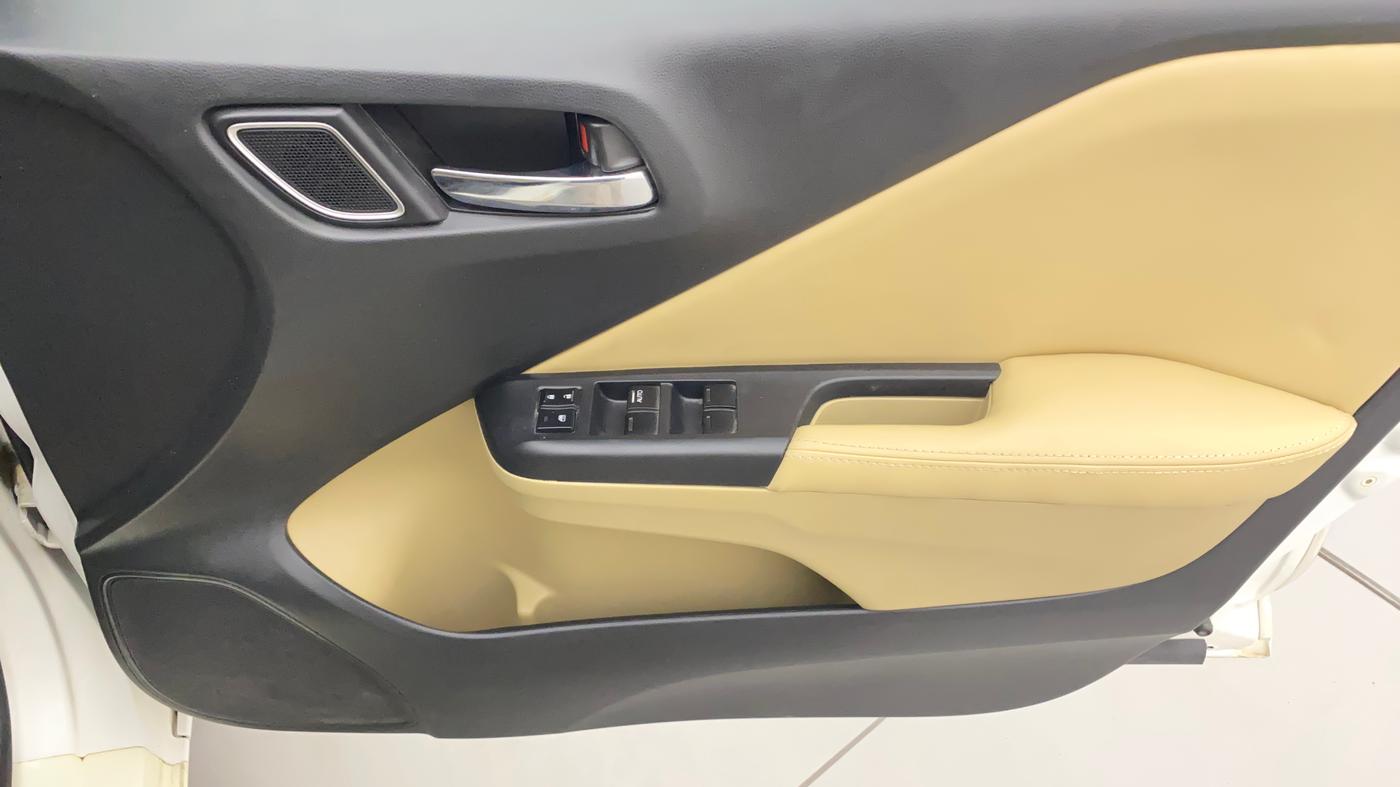 2018 Honda City 1.5L I-VTEC V MT, Petrol, Manual, 43,634 km, Driver Side Door Panels Control