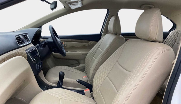 2023 Maruti Ciaz SIGMA 1.5 SHVS MT  PETROL, Petrol, Manual, 20,108 km, Right Side Front Door Cabin