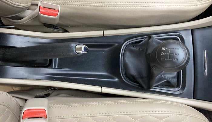 2023 Maruti Ciaz SIGMA 1.5 SHVS MT  PETROL, Petrol, Manual, 20,108 km, Gear Lever
