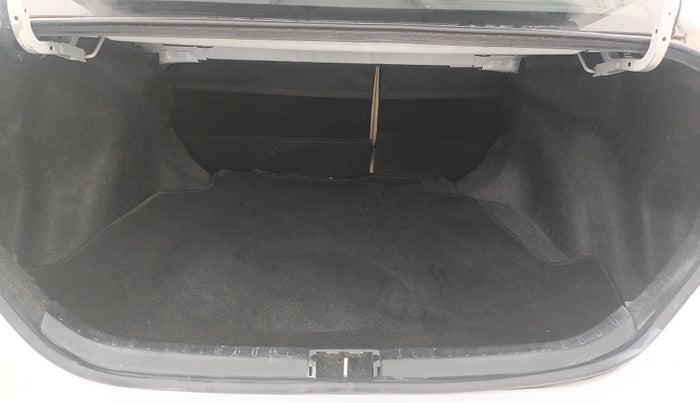2014 Toyota Corolla Altis VL CVT PETROL, Petrol, Automatic, 47,774 km, Boot Inside
