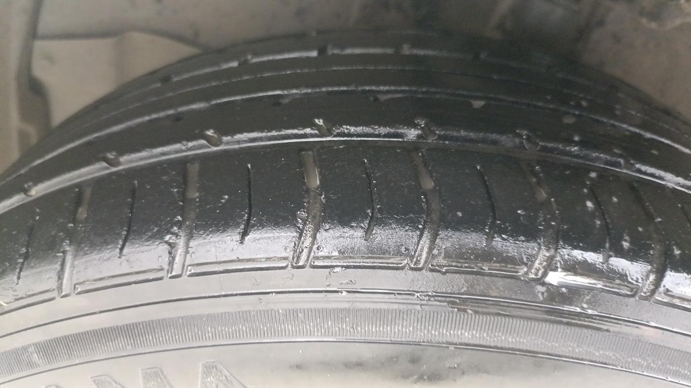 2014 Toyota Corolla Altis VL CVT PETROL, Petrol, Automatic, 47,828 km, Left Front Tyre Tread