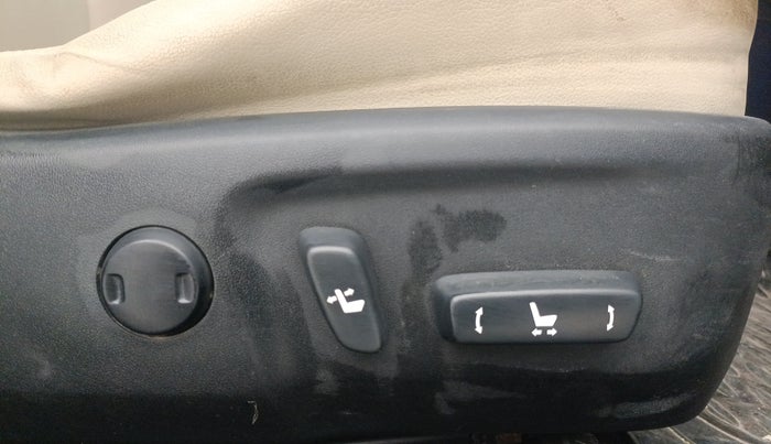 2014 Toyota Corolla Altis VL CVT PETROL, Petrol, Automatic, 47,774 km, Driver Side Adjustment Panel