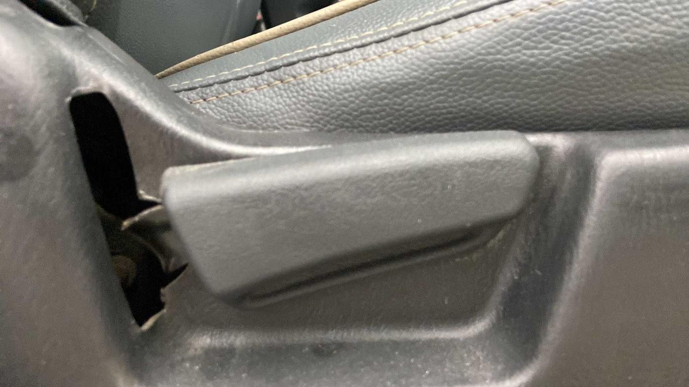 2016 Maruti Alto K10 VXI AMT, Petrol, Automatic, 77,786 km, Driver Side Adjustment Panel