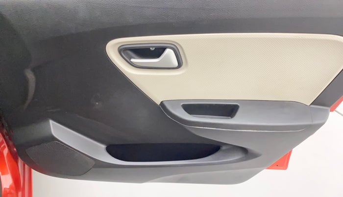 2019 Maruti Alto VXI, Petrol, Manual, 24,657 km, Driver Side Door Panels Control