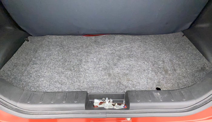 2019 Maruti Alto VXI, Petrol, Manual, 24,657 km, Boot Inside