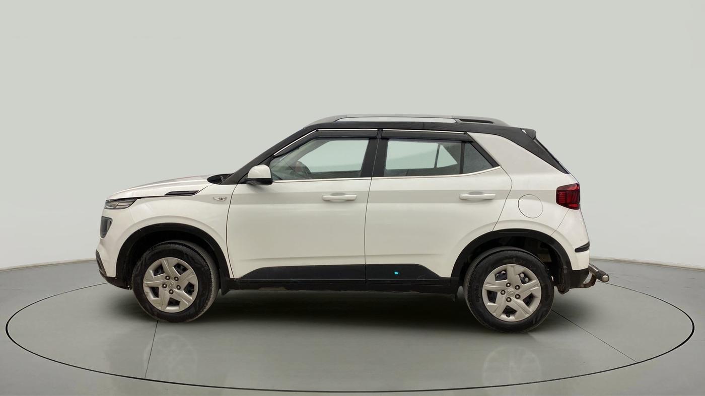 2020 Hyundai VENUE S 1.4 CRDI, Diesel, Manual, 46,446 km, Left Side