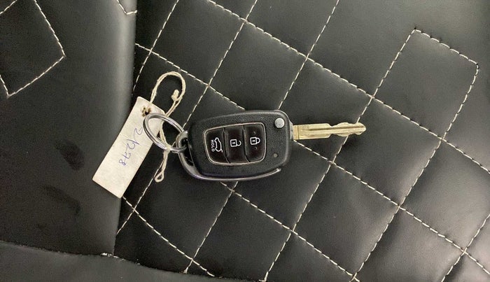 2020 Hyundai VENUE S 1.4 CRDI, Diesel, Manual, 46,446 km, Key Close Up