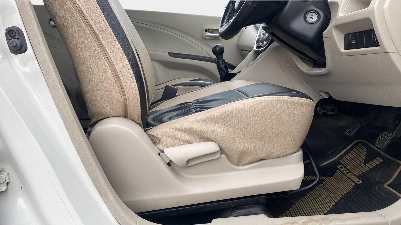 2018 Maruti Celerio VXI, Petrol, Manual, 25,731 km, Driver Side Adjustment Panel