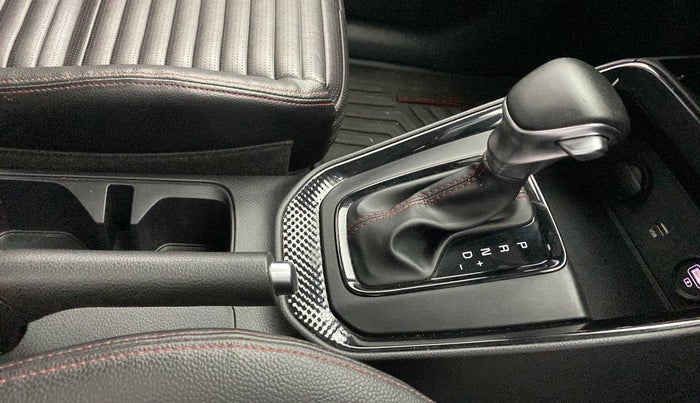 2021 KIA SONET GTX PLUS 1.0 DCT, Petrol, Automatic, 29,798 km, Gear Lever