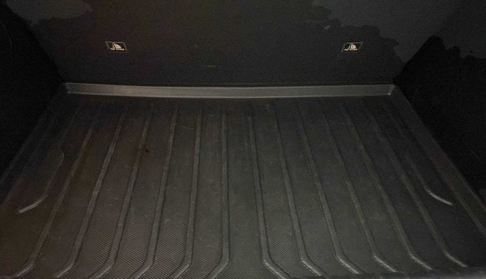 2021 KIA SONET GTX PLUS 1.0 DCT, Petrol, Automatic, 29,798 km, Boot Inside