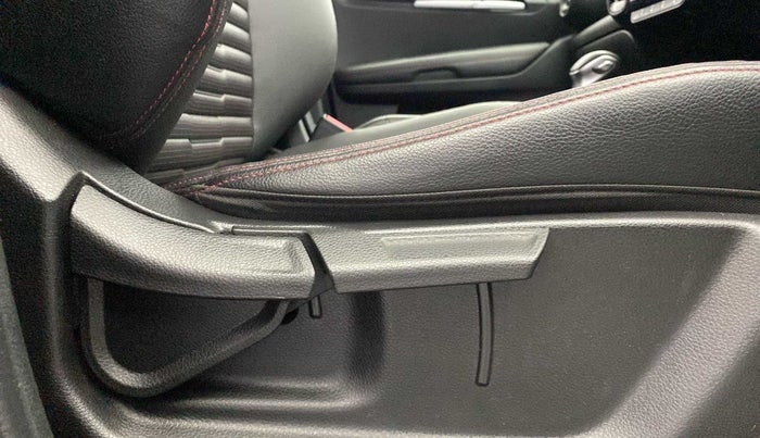 2021 KIA SONET GTX PLUS 1.0 DCT, Petrol, Automatic, 29,798 km, Driver Side Adjustment Panel