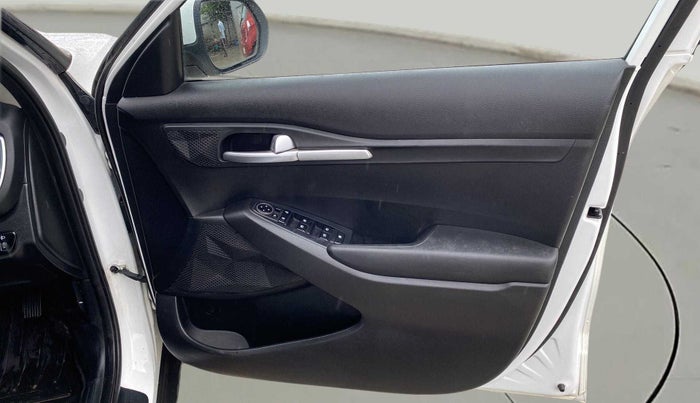 2021 KIA SELTOS HTK PLUS 1.5, Petrol, Manual, 56,274 km, Driver Side Door Panels Control