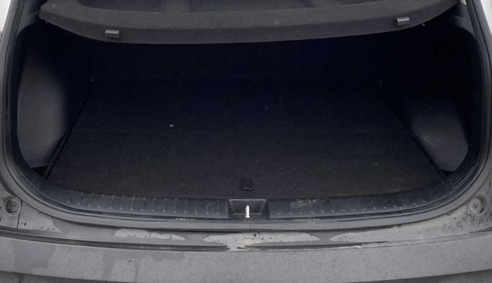 2021 KIA SELTOS HTK PLUS 1.5, Petrol, Manual, 56,274 km, Boot Inside